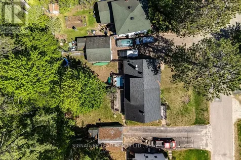 19 Thomson Crescent Deep River ON K0J 1P0