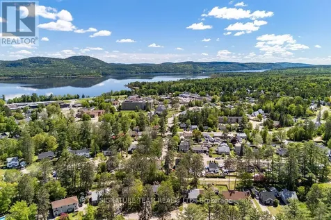 19 Thomson Crescent Deep River ON K0J 1P0