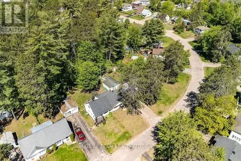19 Thomson Crescent Deep River ON K0J 1P0