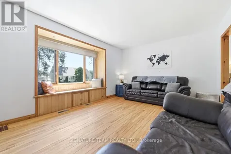 19 Thomson Crescent Deep River ON K0J 1P0