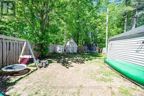 19 Thomson Crescent Deep River ON K0J 1P0