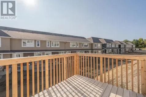 271 Ketchikan Crescent Ottawa ON K2T 0S2