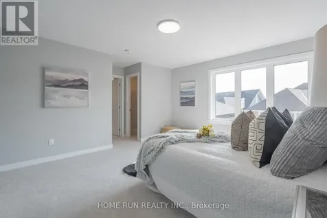 271 Ketchikan Crescent Ottawa ON K2T 0S2