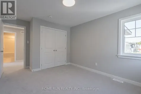271 Ketchikan Crescent Ottawa ON K2T 0S2