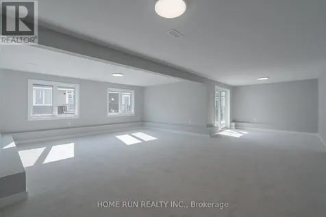 271 Ketchikan Crescent Ottawa ON K2T 0S2