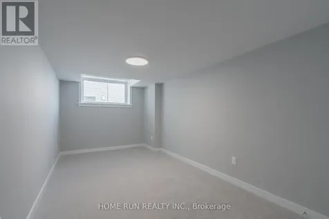 271 Ketchikan Crescent Ottawa ON K2T 0S2