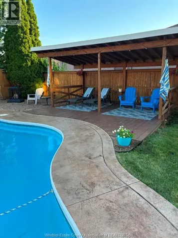 2287 Northway Avenue Windsor ON N9B 3Y3