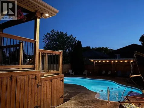 2287 Northway Avenue Windsor ON N9B 3Y3
