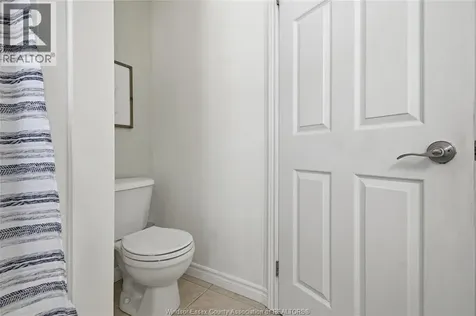 2287 Northway Avenue Windsor ON N9B 3Y3