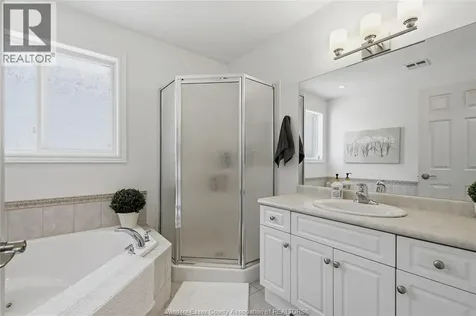 2287 Northway Avenue Windsor ON N9B 3Y3