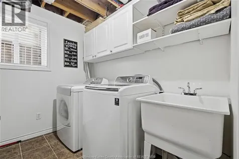2287 Northway Avenue Windsor ON N9B 3Y3