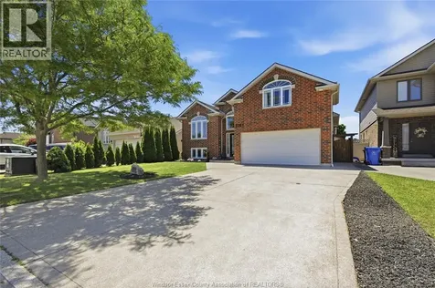 2287 Northway Avenue Windsor ON N9B 3Y3