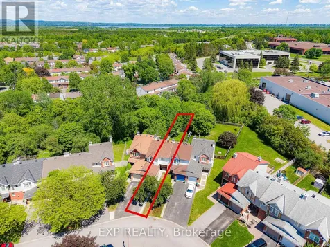 87 Banchory Crescent Ottawa ON K2K 2V2