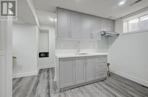 66 Shoreacres Drive Kitchener ON N2R 0K7