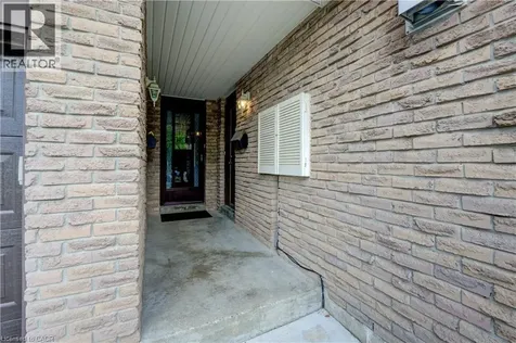 19 Hillbrook Crescent Kitchener ON N2N 1J4