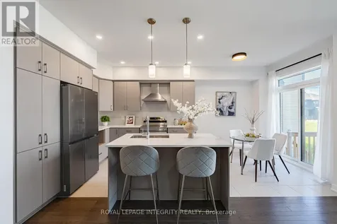 53 Maize Street Ottawa ON K2S 2T2