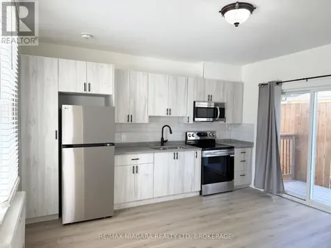 4711 River Road Niagara Falls (downtown) ON L2E 3G2