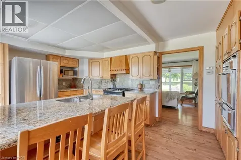5 Mazza Avenue Dundas ON L9H 5E2