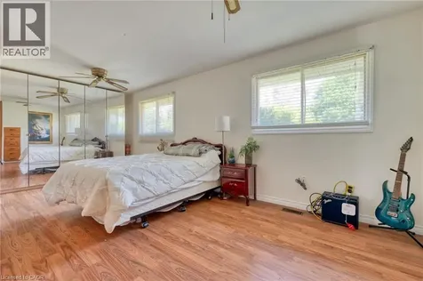 5 Mazza Avenue Dundas ON L9H 5E2