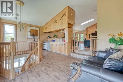5 Mazza Avenue Dundas ON L9H 5E2