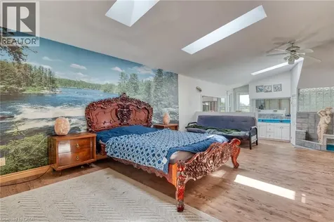 5 Mazza Avenue Dundas ON L9H 5E2
