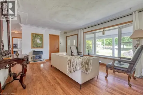 5 Mazza Avenue Dundas ON L9H 5E2