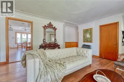 5 Mazza Avenue Dundas ON L9H 5E2