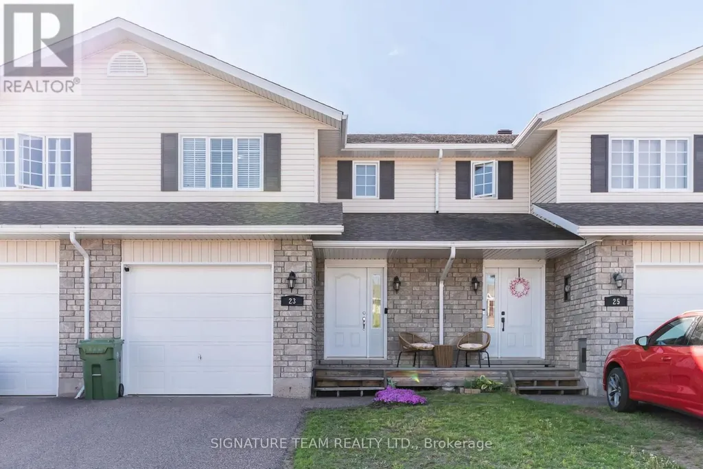 23 Winston Avenue Petawawa ON K8H 0C1