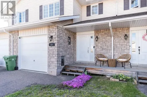 23 Winston Avenue Petawawa ON K8H 0C1
