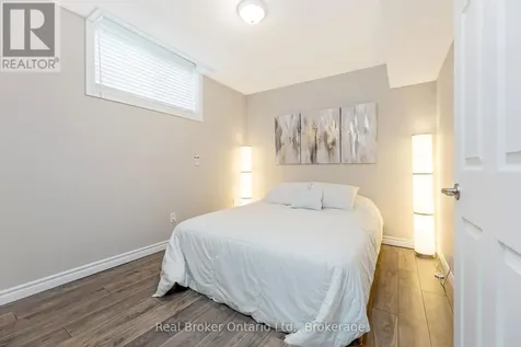 22 Atto Drive Guelph (victoria North) ON N1E 0E4