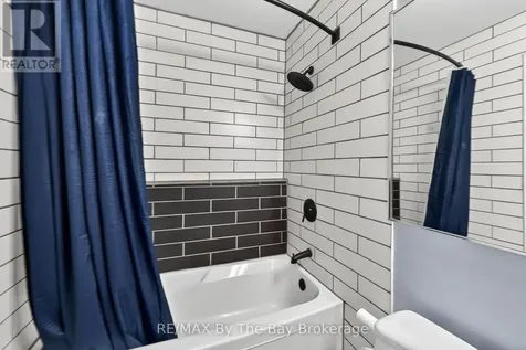 43 Trafalgar Road Collingwood ON L9Y 5G4