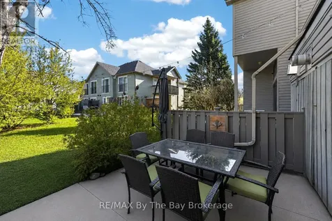 43 Trafalgar Road Collingwood ON L9Y 5G4