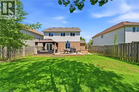 784 Butternut Avenue Waterloo ON N2V 2M3