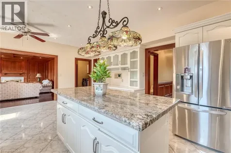 23 Susan Drive Hamilton ON L9C 7R1