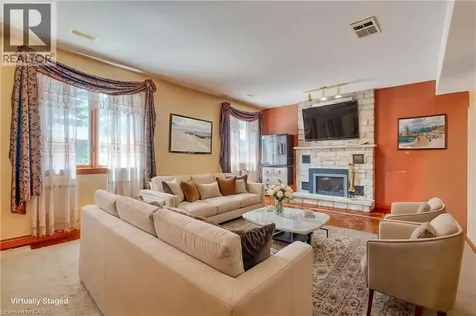 23 Susan Drive Hamilton ON L9C 7R1