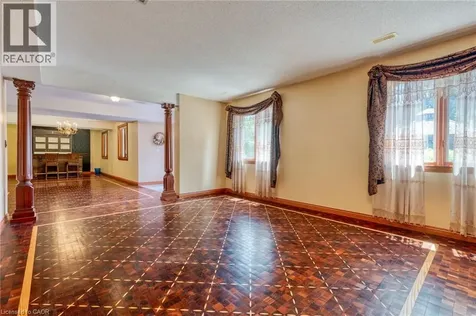 23 Susan Drive Hamilton ON L9C 7R1