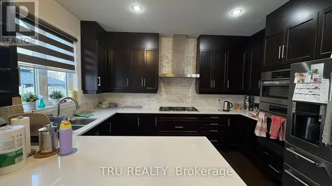 309 Everglade Way Ottawa ON K2M 0K8