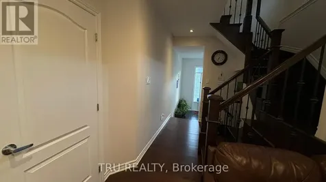 309 Everglade Way Ottawa ON K2M 0K8