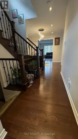 309 Everglade Way Ottawa ON K2M 0K8