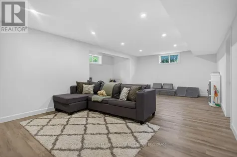2120 Linkway Boulevard London South (south A) ON N6K 0K8