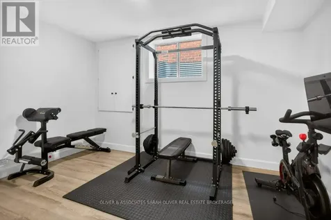 2120 Linkway Boulevard London South (south A) ON N6K 0K8
