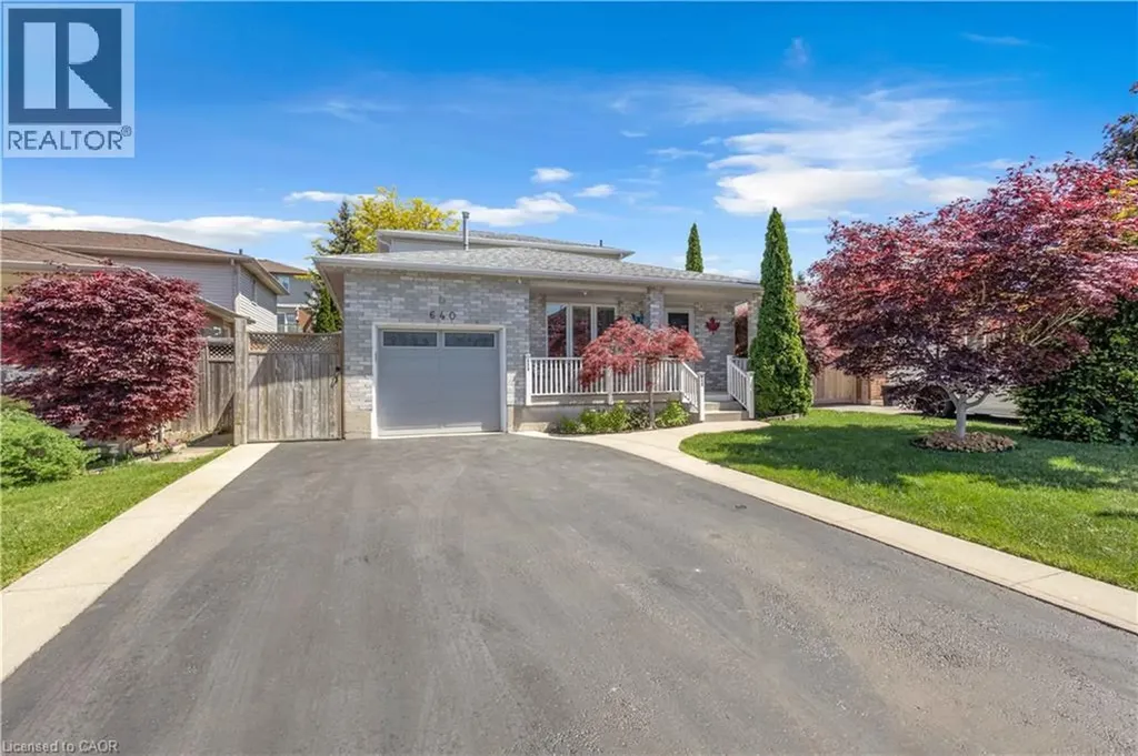 640 Acadia Drive Hamilton ON L8W 3V1