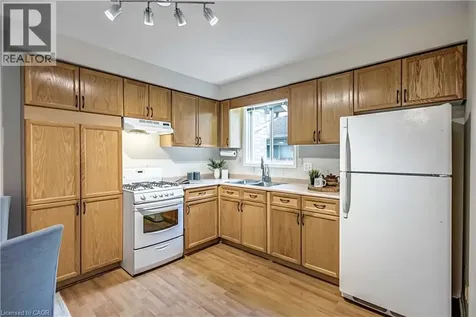 640 Acadia Drive Hamilton ON L8W 3V1