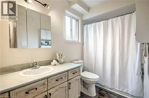 640 Acadia Drive Hamilton ON L8W 3V1