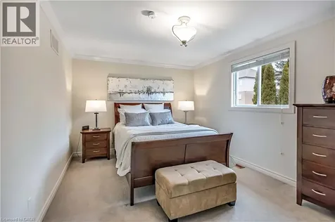 640 Acadia Drive Hamilton ON L8W 3V1
