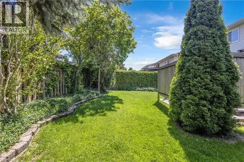 640 Acadia Drive Hamilton ON L8W 3V1