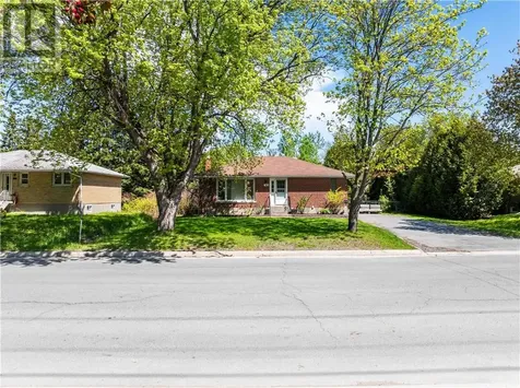 782 Robinson Drive Sudbury ON P3E 2J3