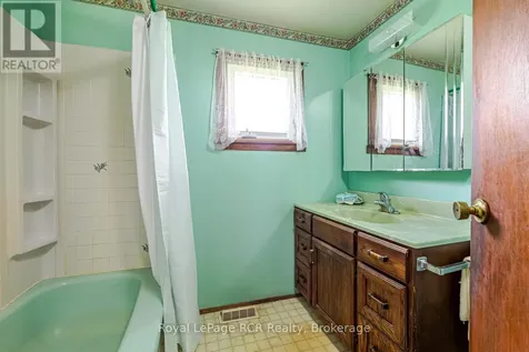 873 14th Street West Georgian Bluffs ON N4K 6V5