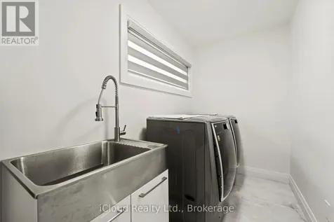 222 Cowan Court Amherstburg ON N9V 0G9
