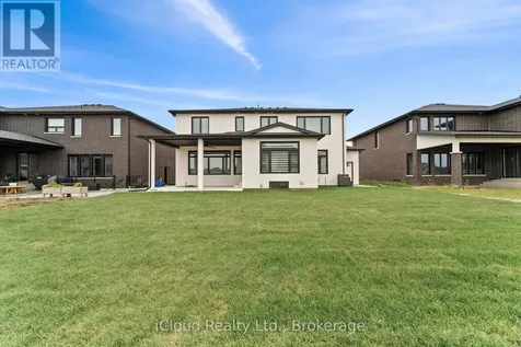222 Cowan Court Amherstburg ON N9V 0G9